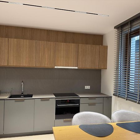 Villa Monica Apartamenty Щирк Екстериор снимка