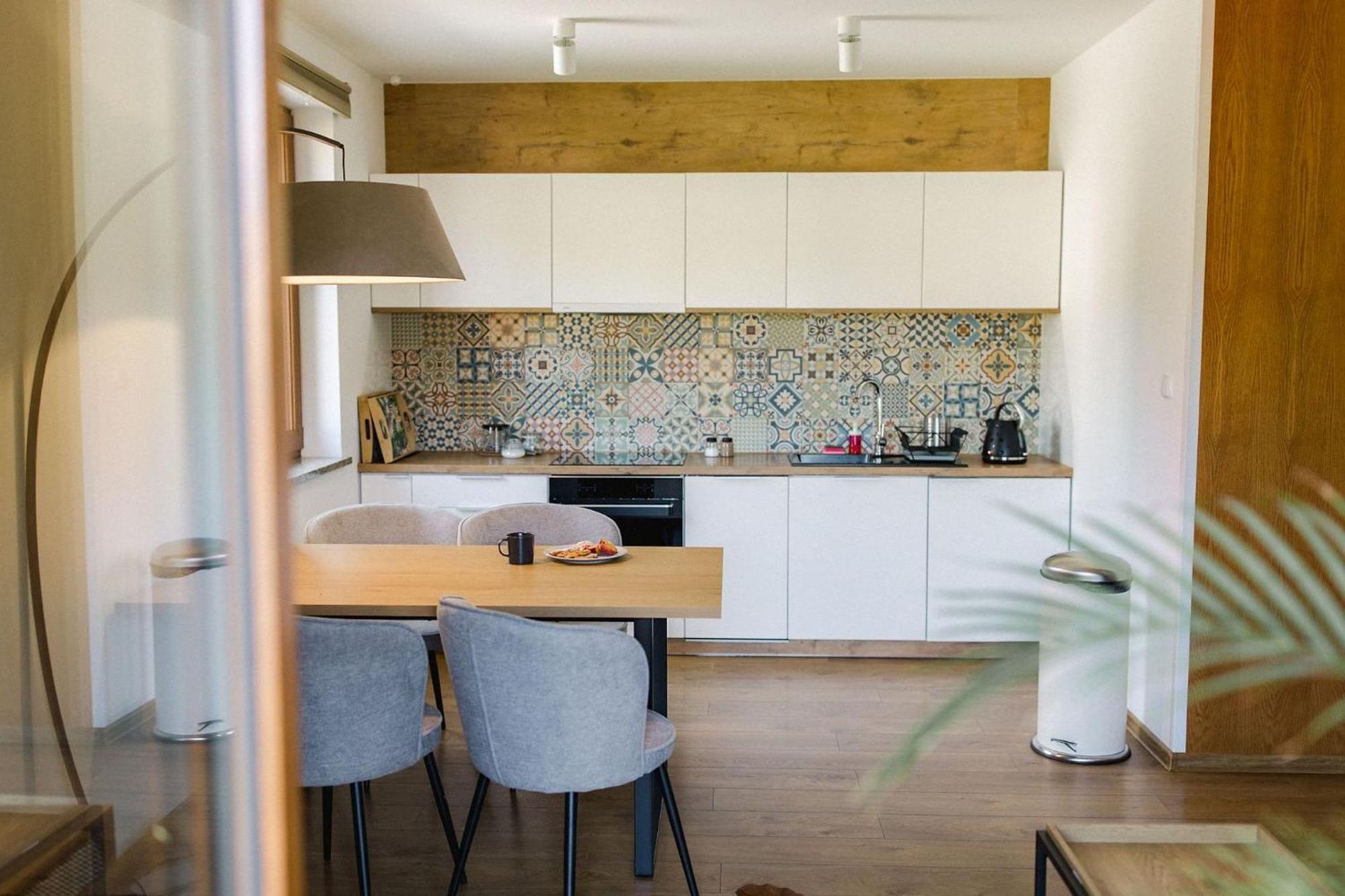 Villa Monica Apartamenty Щирк Екстериор снимка